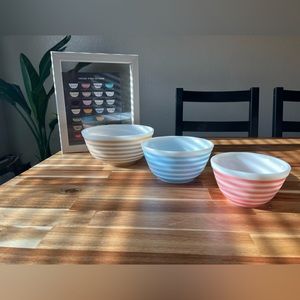 Vintage Pyrex, Striped Nesting Bowls Blue, Brown, Pink set of 3